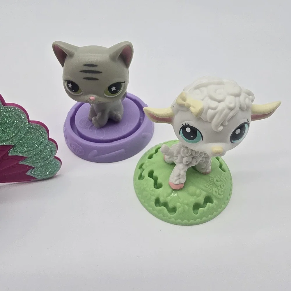 Lot of 4 Hasbro Littlest Pet Shop McDonalds Toys and‎ 1 LPS Peacock Bird